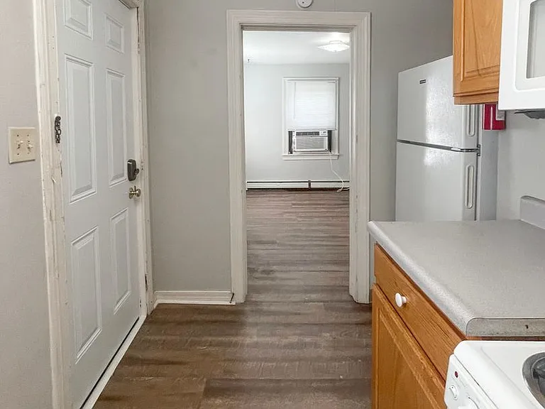 805 W University Ave #2 — Photo 5