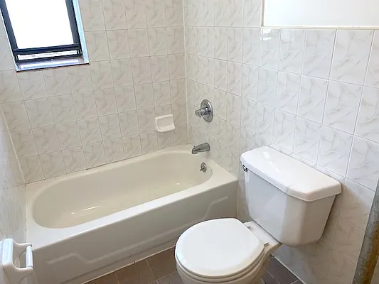 Rented by Highline Residential | media 22