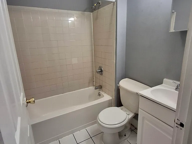 208 Main St #3H — Photo 24
