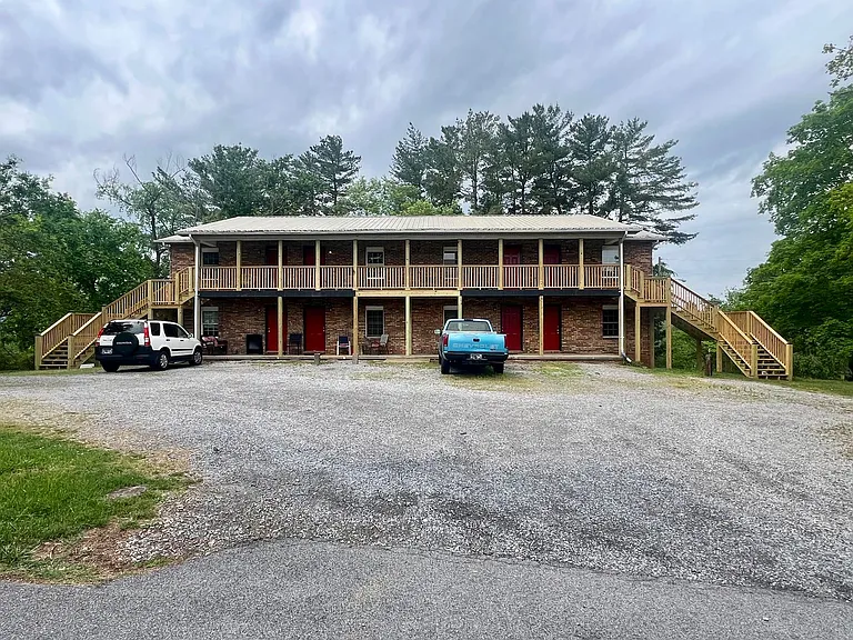 116 Highland Ave — Photo 3