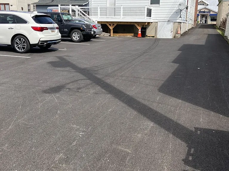 1232 N Main St — Photo 14