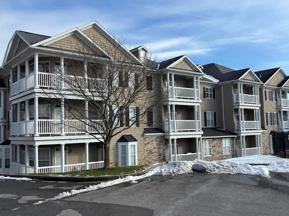 2531 Suncrest Vlg, Morgantown, WV 26505