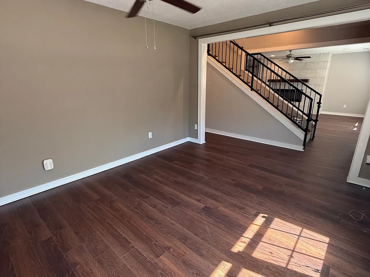 3 bed, 2034 sqft, $2,150 — Photo 4