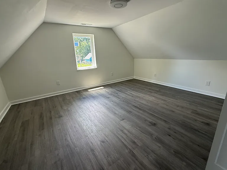 350 E Minnesota St #1 — Photo 25