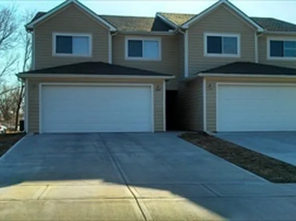 2413 Deerfield Blvd, Junction City, KS 66441