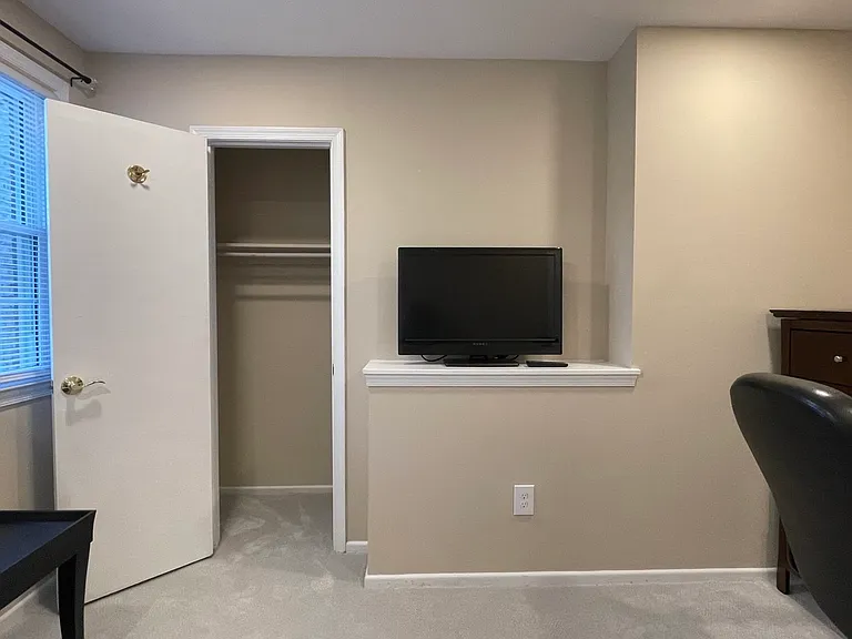 Assembly Dr — Photo 3