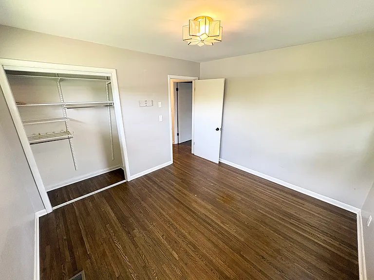 317 Verbena Dr — Photo 16