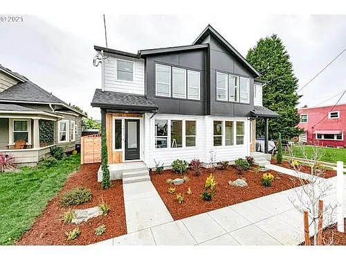 3923 SE 54th Ave #101 Photo 1
