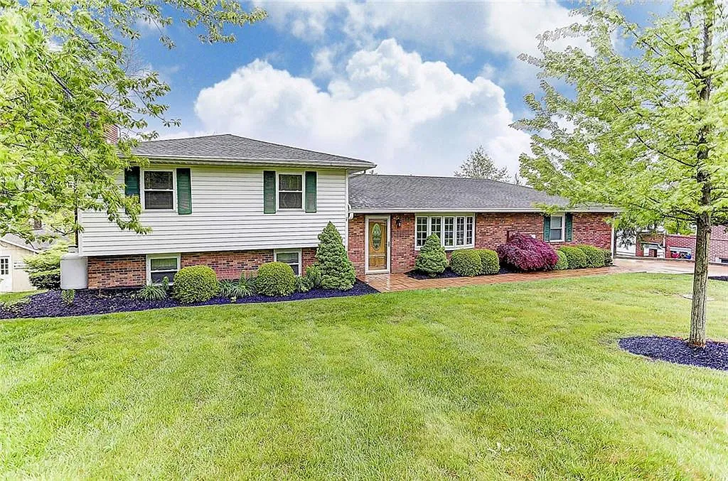 4097 N Lake Shore Dr photo 1