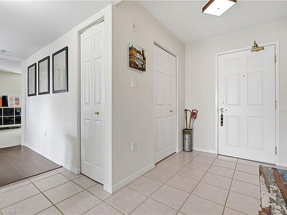 4th image of 216 A Plains Rd W #302