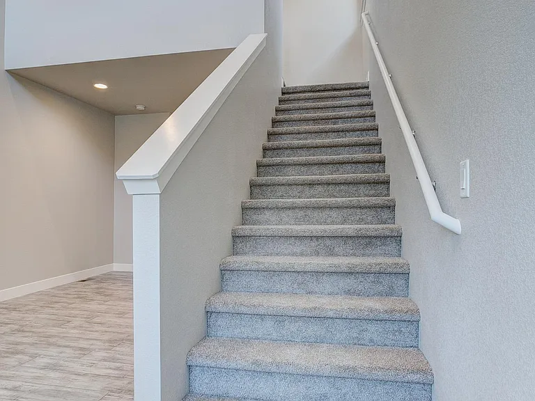 829 Cherokee Dr — Photo 15