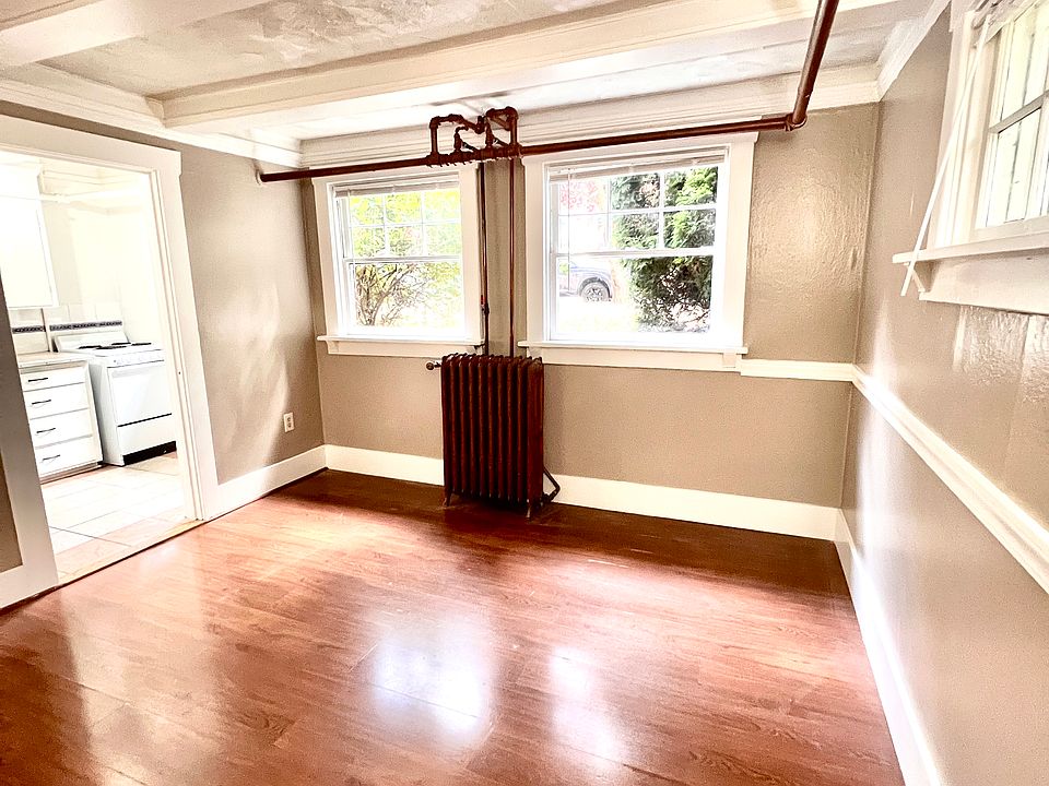 1st image of 901 N M St APT 2