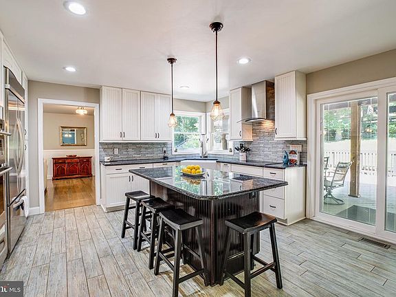 Wall Oven and  Microwave Convection Oven