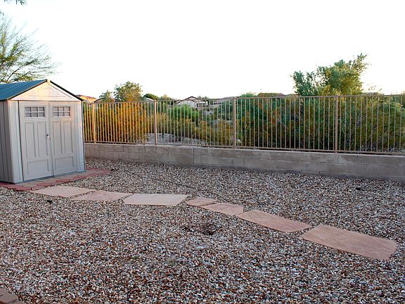 5th image of 17561 W Coyote Trail Dr