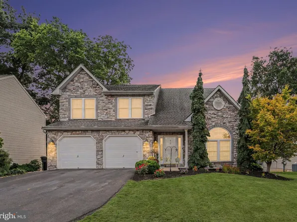 1036 Meadow Dr, Reading, PA 19605
