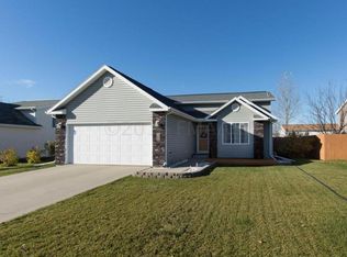 1738 13th St E, West Fargo, ND 58078