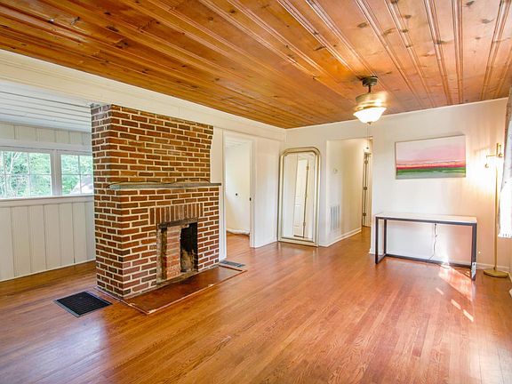 5th image of 145 Winesap Rd