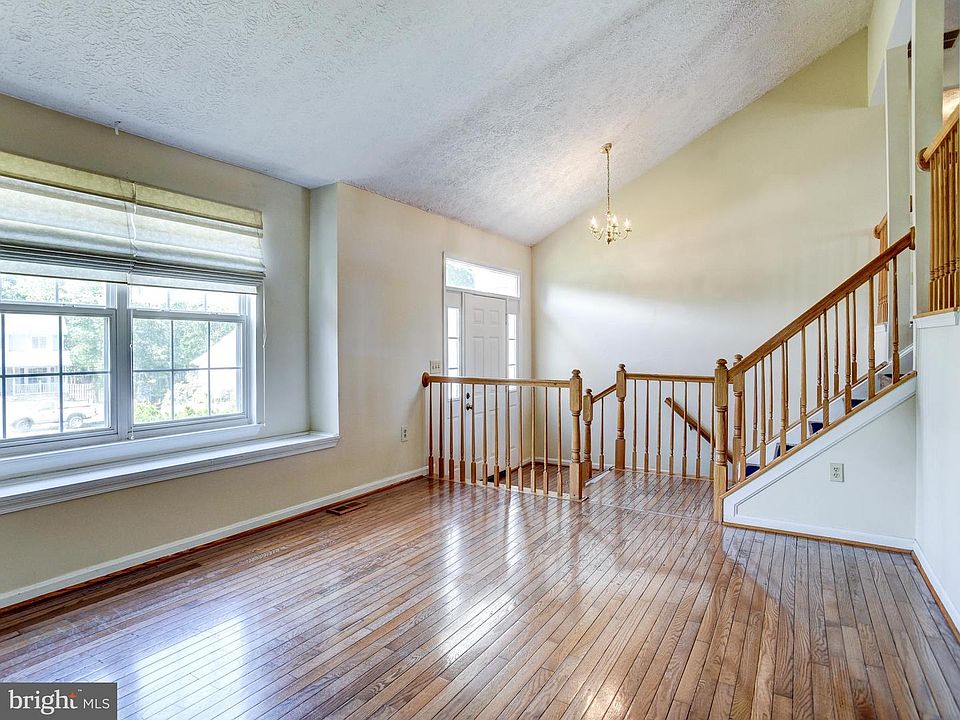 10389 Chamberlin Ct E, Waldorf, MD 20601 | Zillow