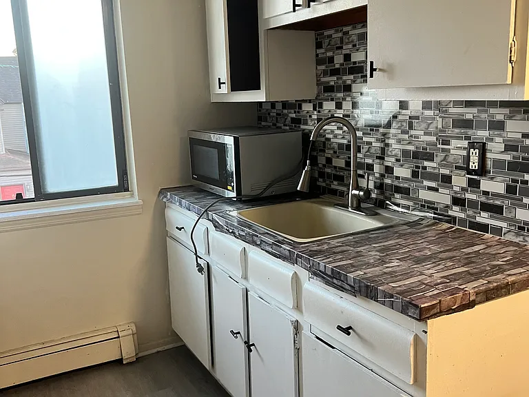 601 Davis Ave #17 — Photo 6