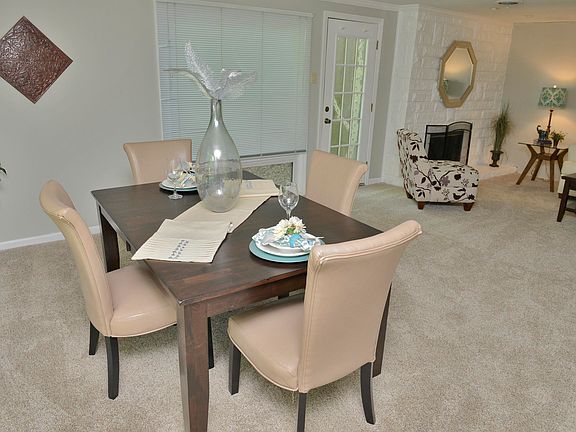 3rd image of 1224 Dubray Ct