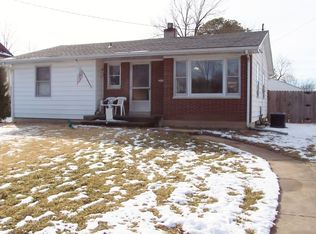 311 N Main St, Lenzburg, IL 62255