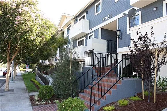 Kester Apartments — Photo 16