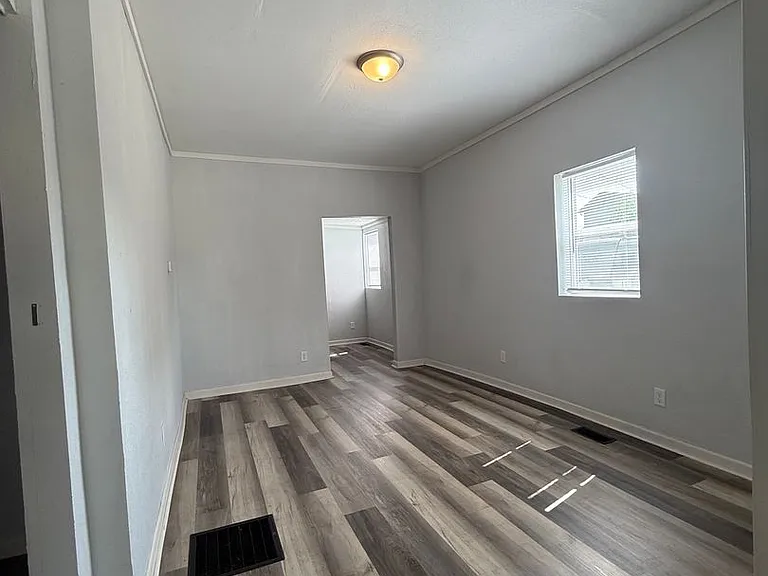 2015 Miller St #A — Photo 2