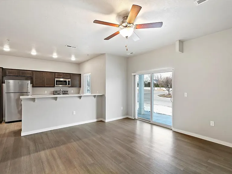 White Hawk Townhomes — Photo 42