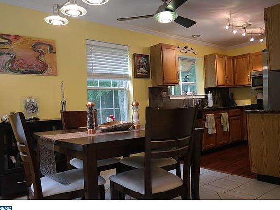 Breakfast Room