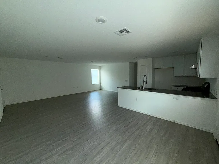 4442 Grassland Pass — Photo 9
