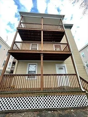 50-50A Kirtland St #3 — Photo 5