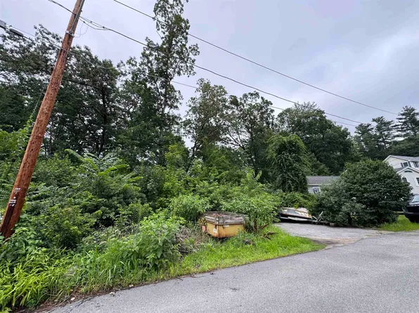 2 Millville Terrace, Salem, NH 03079