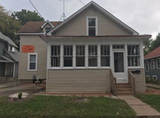 846 McKinley St #B, Oshkosh, WI 54901