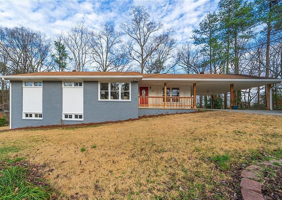 1st image of 1233 Pinehurst Cir SE
