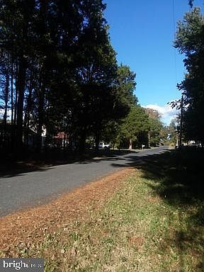 3rd image of Saint Georges Park Dr