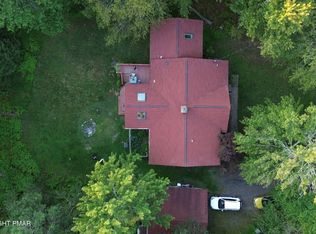 3327 Mountain Laurel Ln, Pocono Pines, PA 18350