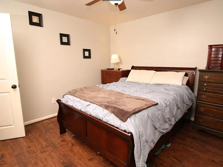 201 Rolling Ridge Dr — Photo 11