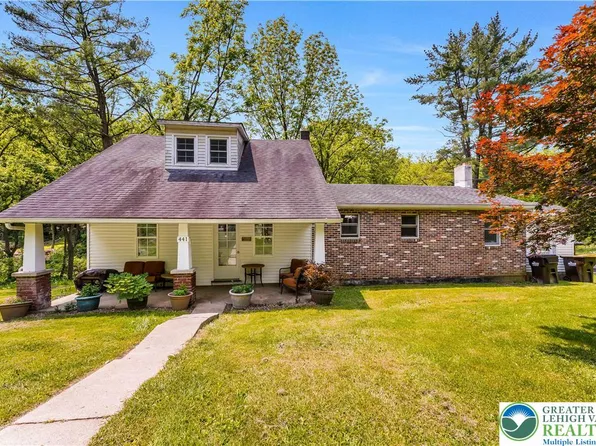441 Knauss Rd, Nazareth, PA 18064