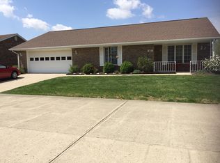 319 Bishop Dr, London, OH 43140
