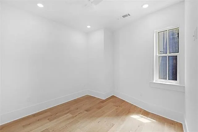 875 Okeefe Ave #301 — Photo 22