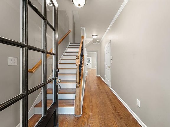 2nd image of 2402 Waters Edge Trl