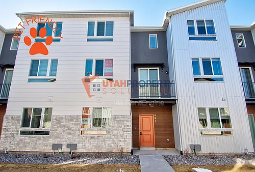 992 W 380 S Photo 1