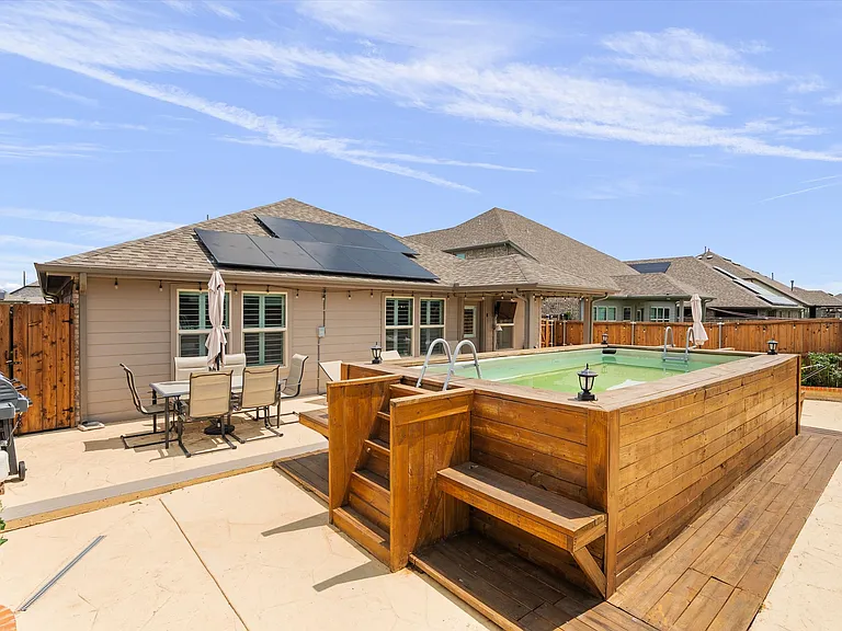 1512 Berry Ridge Trl — Photo 32