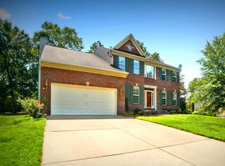 7801 Old Barn Rd, Bowie, MD 20715