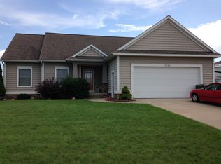2522 Willow View Dr, Jenison, MI 49428