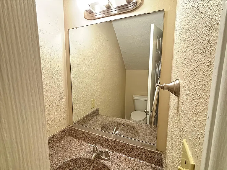 3416 Avenue P — Photo 21