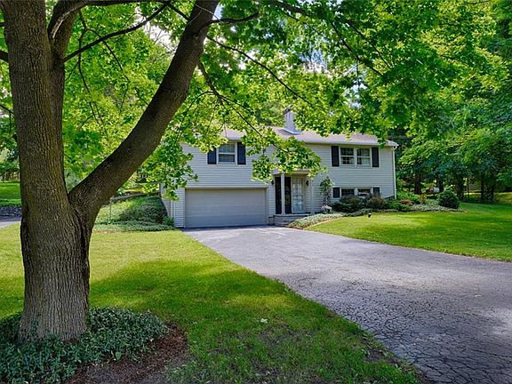 2nd image of 313 Churchill Ln