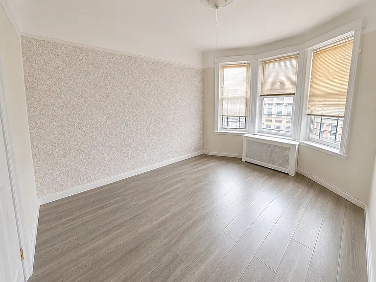 6091 Putnam Ave #2A — Photo 1