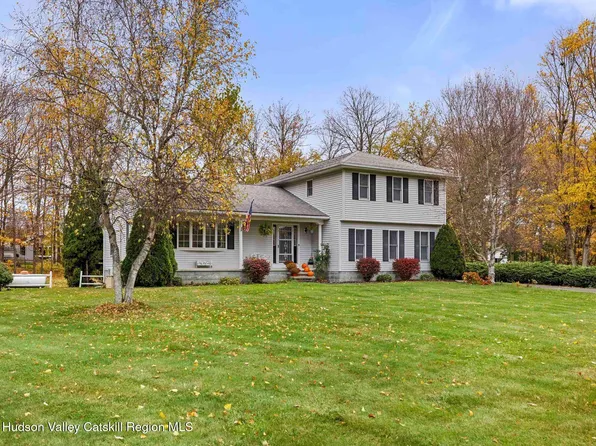 15 Ruby Meadows Road, Lake Katrine, NY 12449