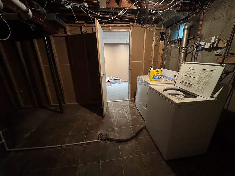2 Vincent St #2 — Photo 30